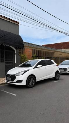 HYUNDAI HB20 1.0 COMFORT PLUS 12V FLEX 4P MANUAL